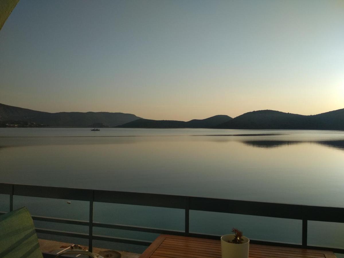 Marilena Seaside House Apartment เอลุนดา ภายนอก รูปภาพ